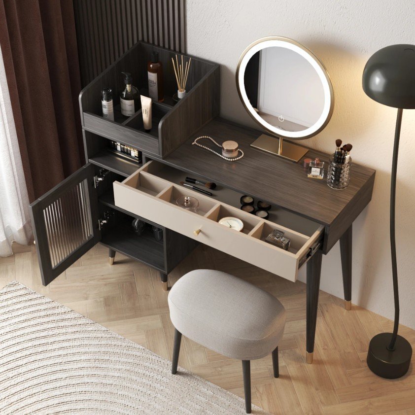 How to Pick the Right Vanity Desk? Tips and Tricks for a Stylish and Functional Space
